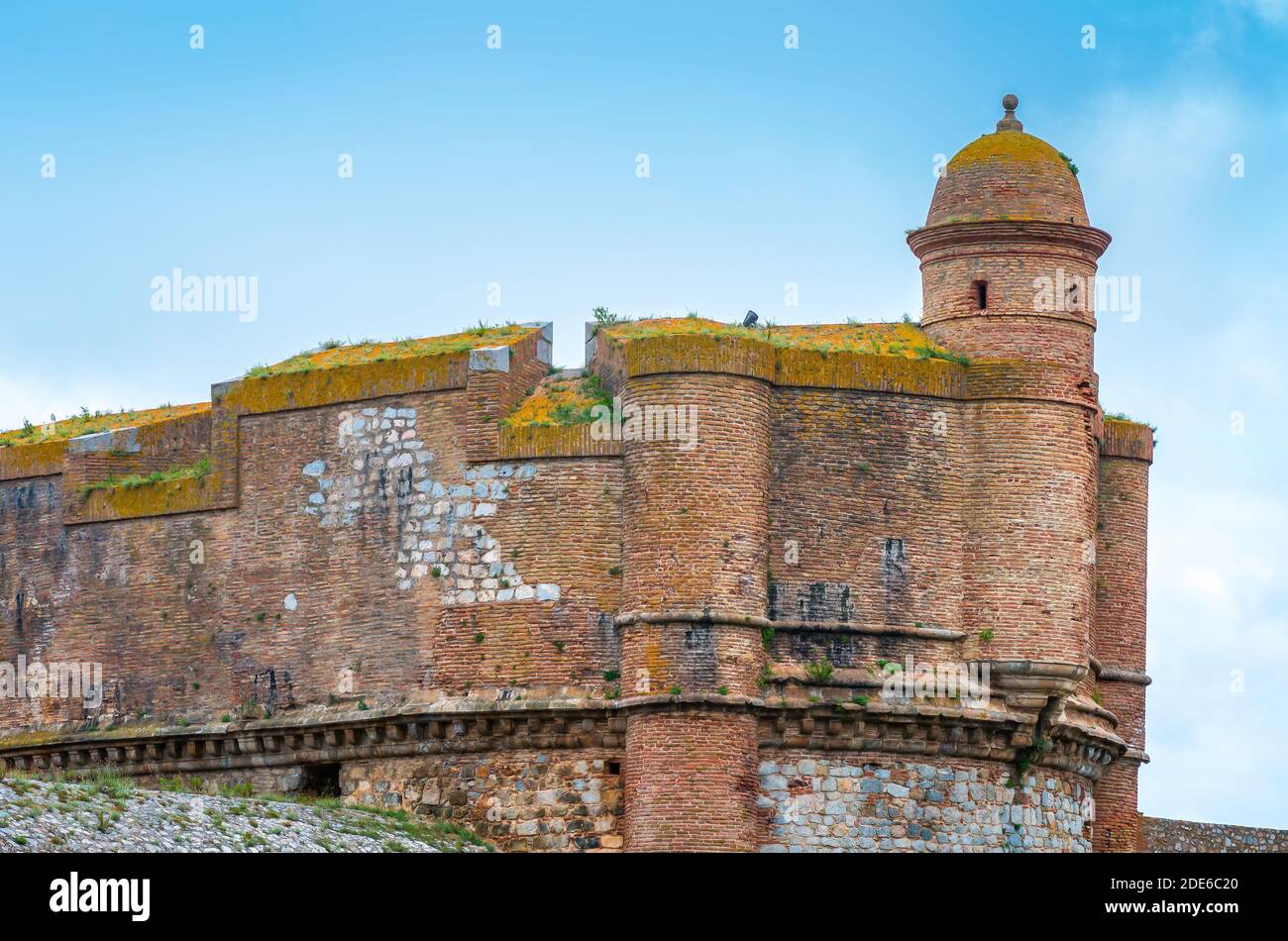 La forteresse de Salses est un ouvrage militaire construit entre 1497 et 1502 par les rois catholiques espagnols. Foto Stock