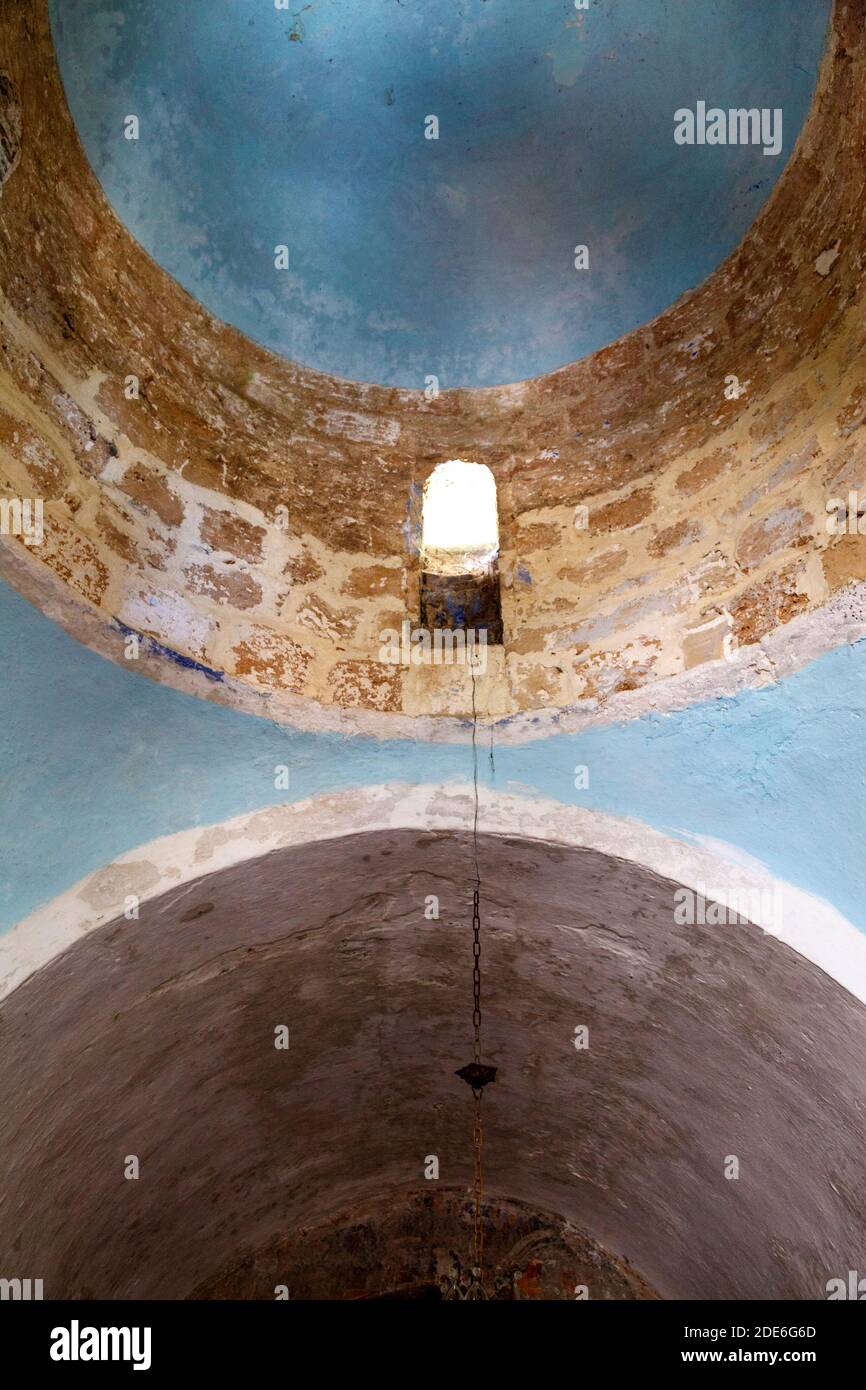 Particolare architettonico della cappella di San Giovanni (Agios Ioannis Theologos) a Palia Chora, che è la città vecchia dell'isola di Egina, Grecia, Europa. Foto Stock