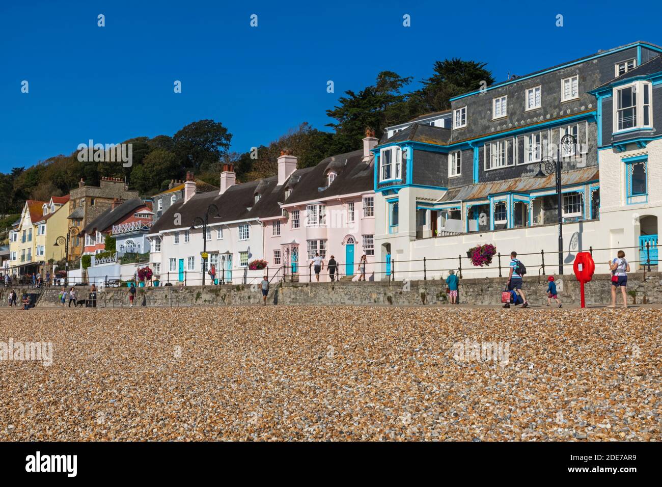 Inghilterra, Dorset, Lyme Regis, Case fronte spiaggia Foto Stock