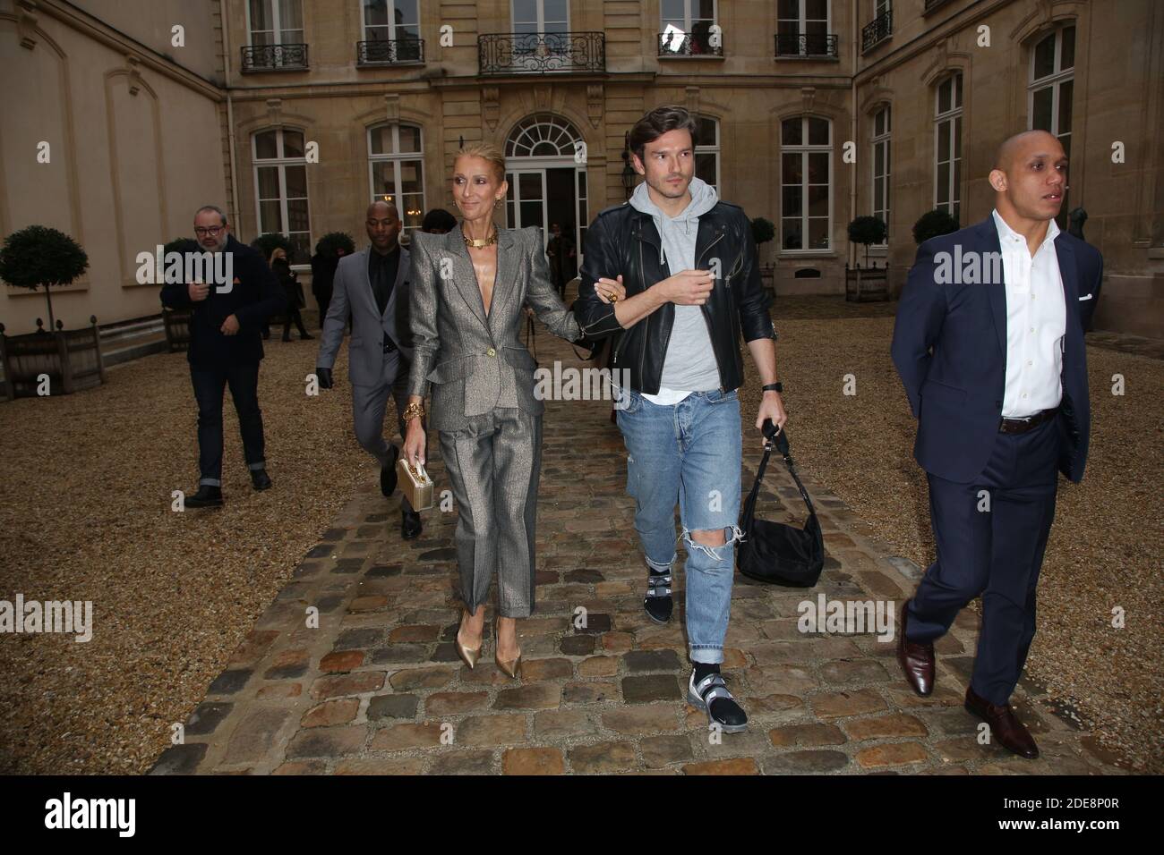 Celine Dion e Pepe Munoz al Ronald van der Kemp show come parte della settimana della moda di Parigi Haute Couture Primavera/Estate 2019-2020 il 23 gennaio 2019 a Parigi, Francia. Foto di Jerome Domine/ABACAPRESS.COM Foto Stock