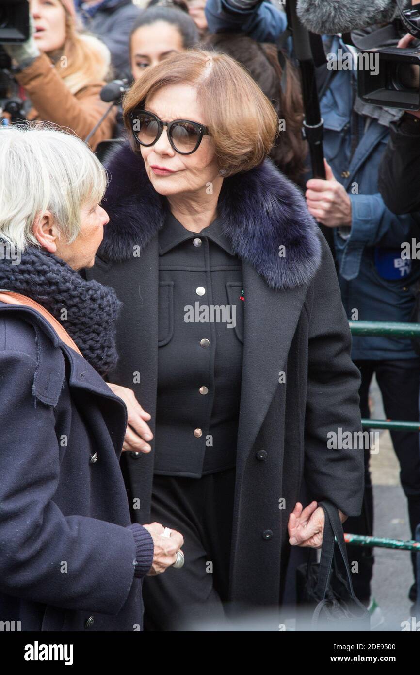 Macha Meril arriva alla cerimonia funeraria del compositore e pianista francese Michel Legrand, vincitore dell'Oscar (morto a 86 anni), alla Cattedrale di Saint Alexandre Nevsky a Parigi, in Francia, venerdì 1 febbraio 2019. Legrand ha vinto tre Oscar e una Palme d’Or di Cannes per le sue musiche di film. Foto di Nasser Berzane/ABACAPRESS.COM Foto Stock