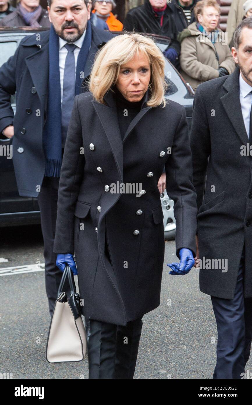 Brigitte Macron arriva alla cerimonia funeraria del compositore e pianista francese Michel Legrand, vincitore dell'Oscar (morto a 86 anni), presso la Cattedrale di Saint Alexandre Nevsky a Parigi, in Francia, venerdì 1 febbraio 2019. Legrand ha vinto tre Oscar e una Palme d’Or di Cannes per le sue musiche di film. Foto di Nasser Berzane/ABACAPRESS.COM Foto Stock