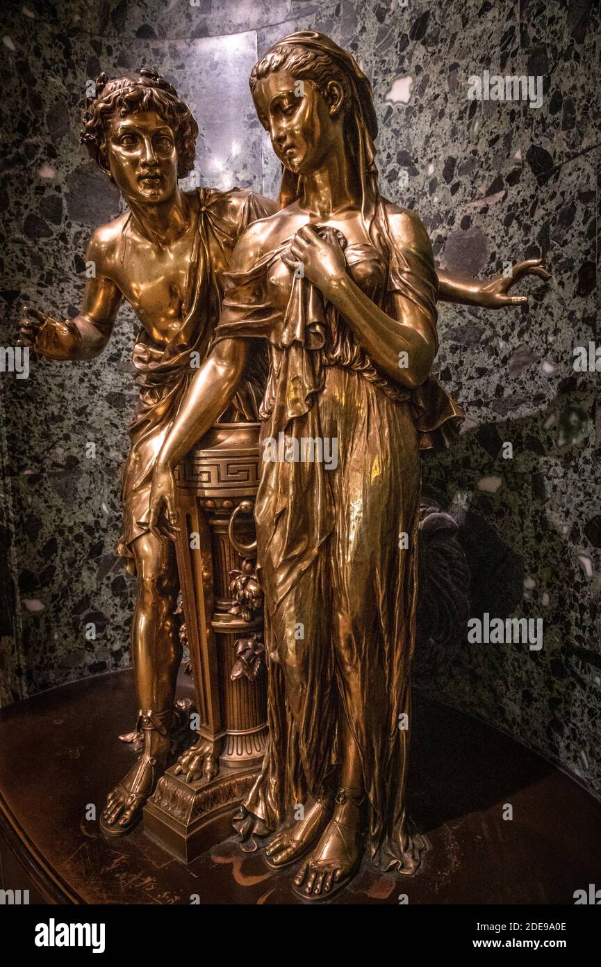 La statua di Romeo e Giulietta all'ingresso del Palmer House hotel a Chicago Foto Stock