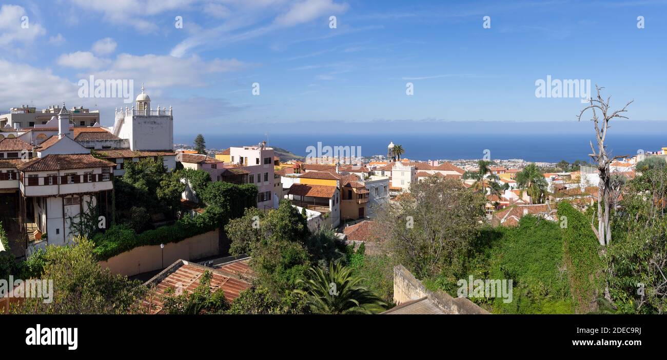 La Orotava a Tenerife - Vista sulla città da La Plaza de la Constitucion Foto Stock