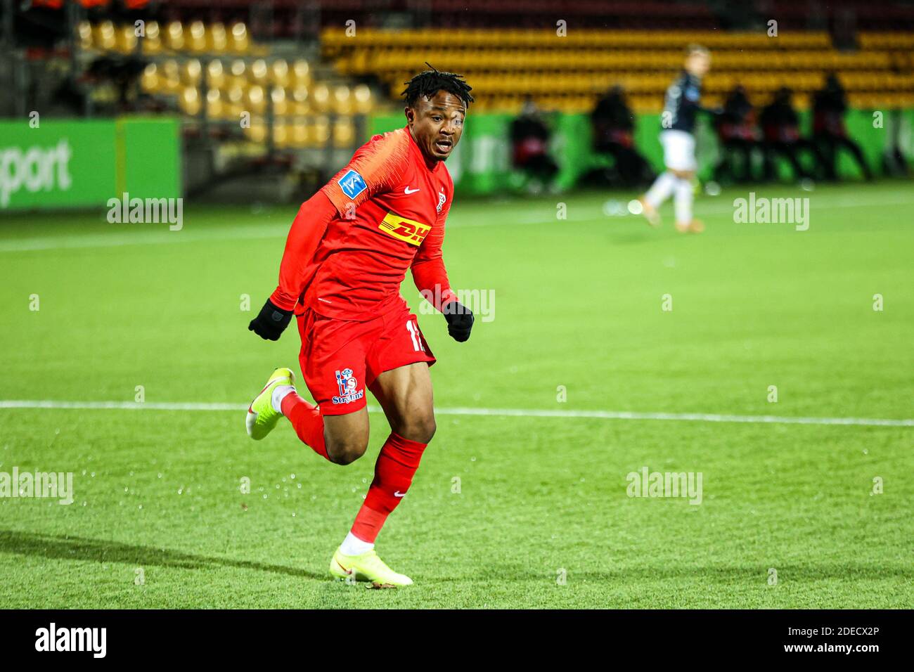 Farum, Danimarca. 29 Nov 2020. Isaac Atanga (12) del FC Nordsjaelland visto durante il 3F Superliga match tra FC Nordsjaelland e AGF in destra a Dream Park, Farum. (Photo Credit: Gonzales Photo/Alamy Live News Foto Stock