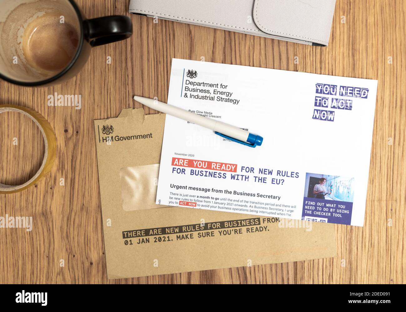 Poole, Regno Unito. Lunedì 30 novembre 2020. Il governo britannico invia una lettera a tutte le imprese in merito alla Brexit e ai cambiamenti della legge. Lettera firmata da Rt Hon Alok Sharma MP, Segretario di Stato per le imprese. Credit: Thomas Faull/Alamy Live News Foto Stock