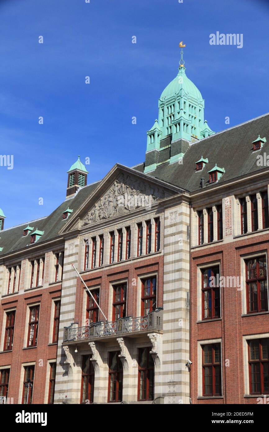 Borsa di Amsterdam a piazza Beursplein. Paesi Bassi istituto finanziario  Foto stock - Alamy