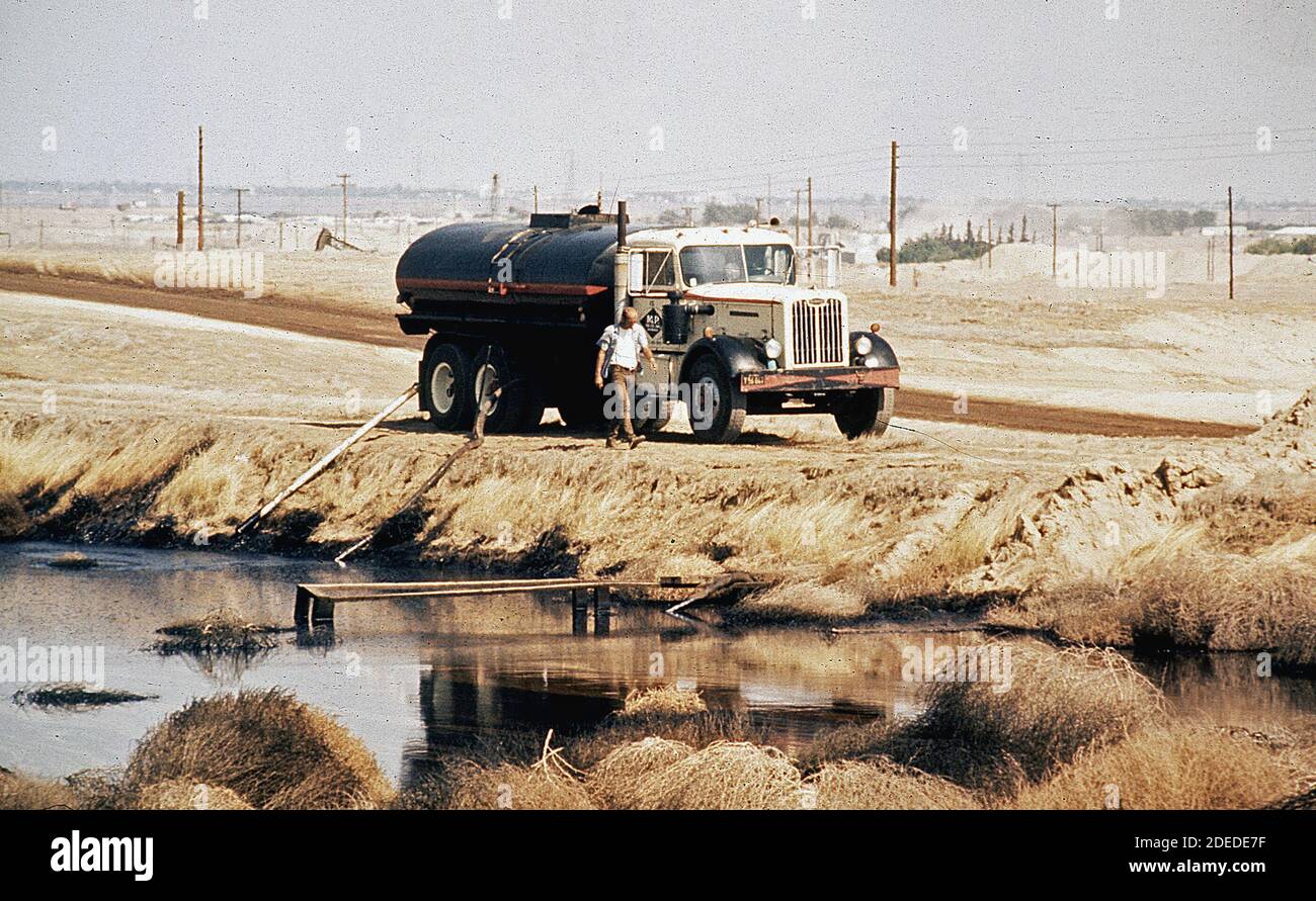 1970 Foto (1972) - rifiuti di petrolio Foto Stock