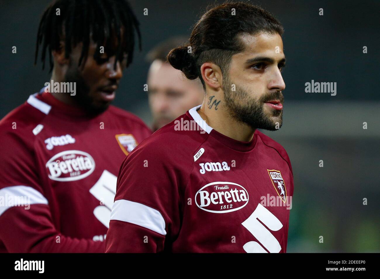 Torino, Italia. torino, Italia, Stadio Olimpico Grande Torino, 30 Nov 2020, Ricardo Rodriguez (Torino FC) si sta riscaldando prima della partita durante Torino FC vs UC Sampdoria - Calcio italiano Serie A match - Credit: LM/Francesco Scaccianoce Credit: Francesco Scaccianoce/LPS/ZUMA Wire/Alamy Live News 2020 Foto Stock