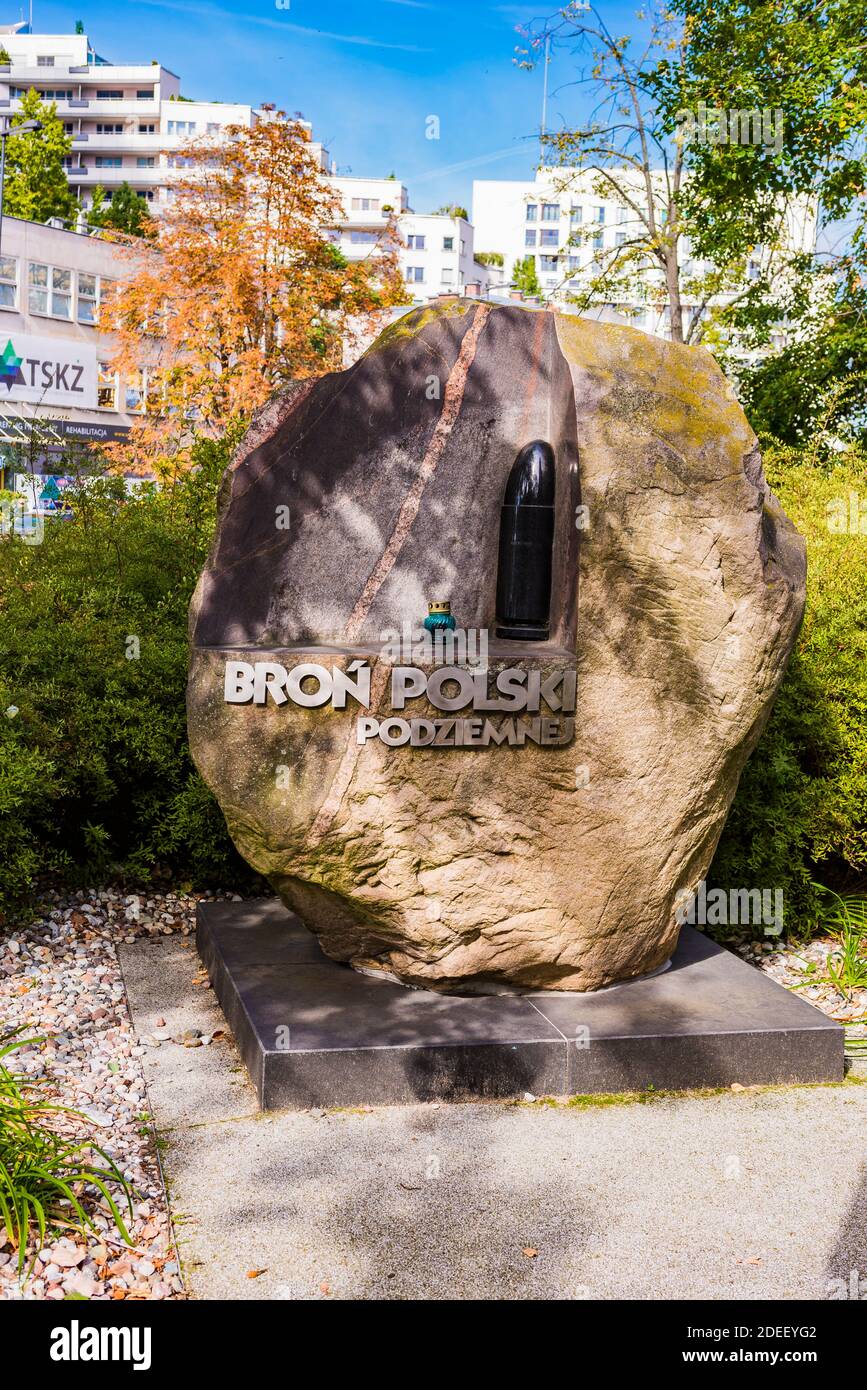 Monumento alle armi sotterranee polacche, Piazza Grzybowski. Questo monumento rende omaggio agli eroi dello stato sotterraneo polacco che stavano producendo Foto Stock