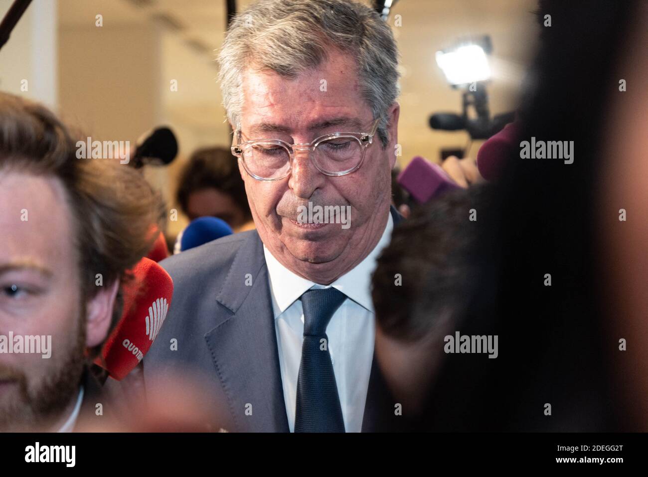Patrick Balcany lascia il tribunale durante il suo processo presso la corte di Parigi per frode fiscale e riciclaggio di denaro e appropriazione indebita di fondi pubblici. Parigi, Francia, 13 maggio 2019. Foto di Samuel Boivin/ABACAPRESS.COM Foto Stock