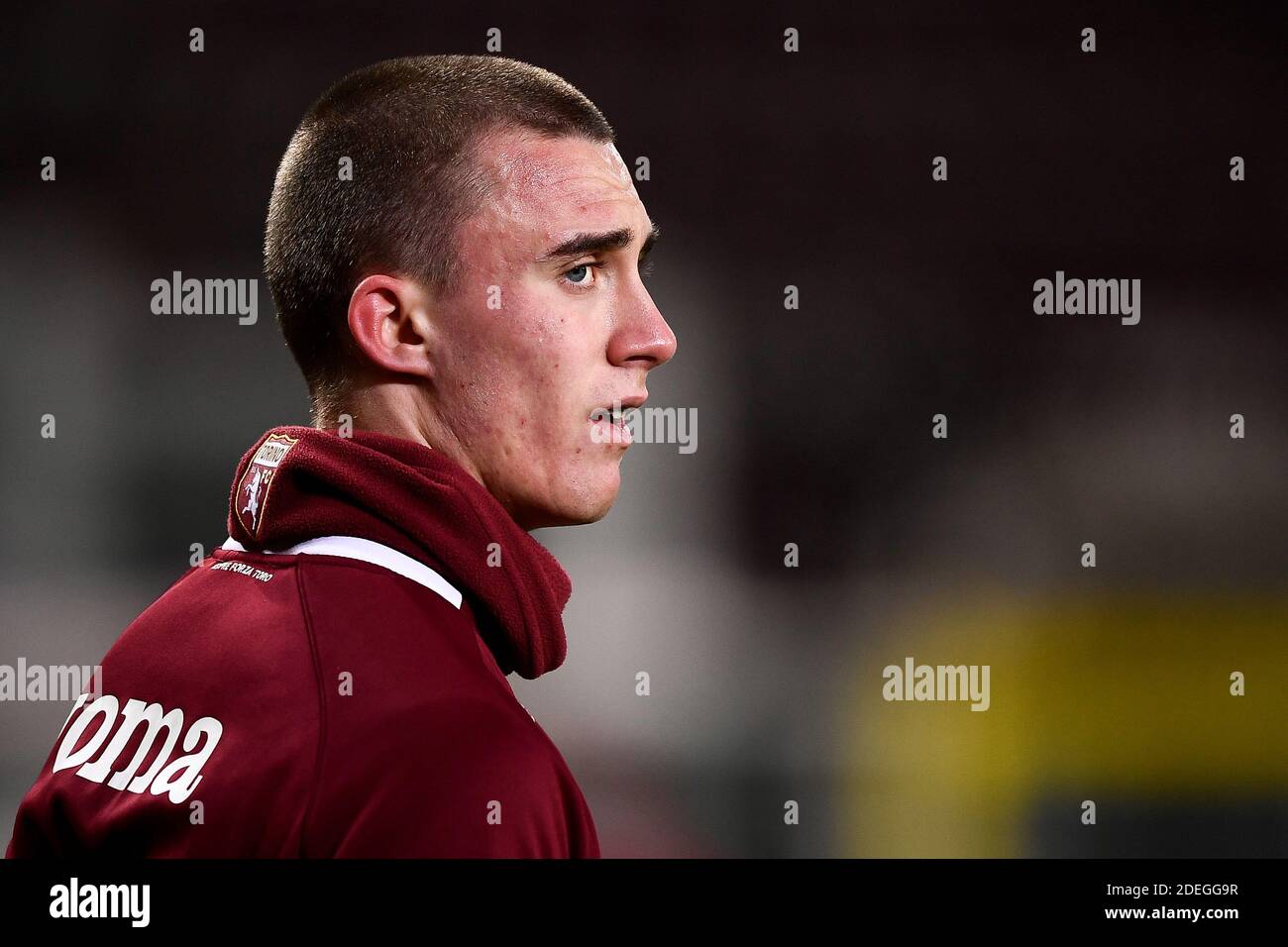 Torino, Italia - 30 novembre 2020: Altin Kryeziu del Torino FC guarda alla fine della Serie UNA partita di calcio tra Torino FC e UC Sampdoria. La partita terminò il cravatta del 2-2. Credit: Nicolò campo/Alamy Live News Foto Stock