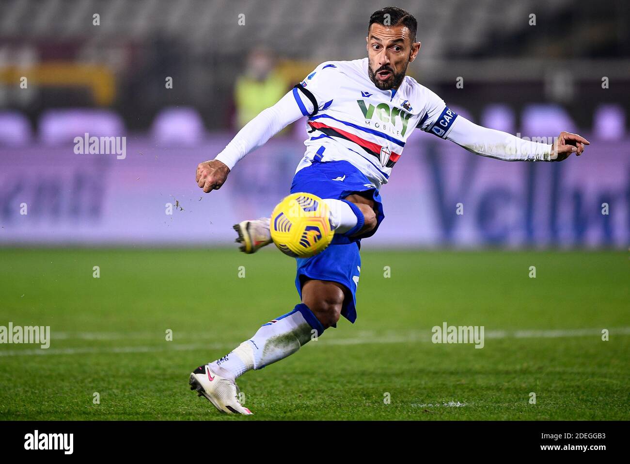 Torino, Italia - 30 novembre 2020: Fabio Quagliarella della UC Sampdoria segna un gol durante la Serie A tra Torino FC e UC Sampdoria. La partita terminò il cravatta del 2-2. Credit: Nicolò campo/Alamy Live News Foto Stock