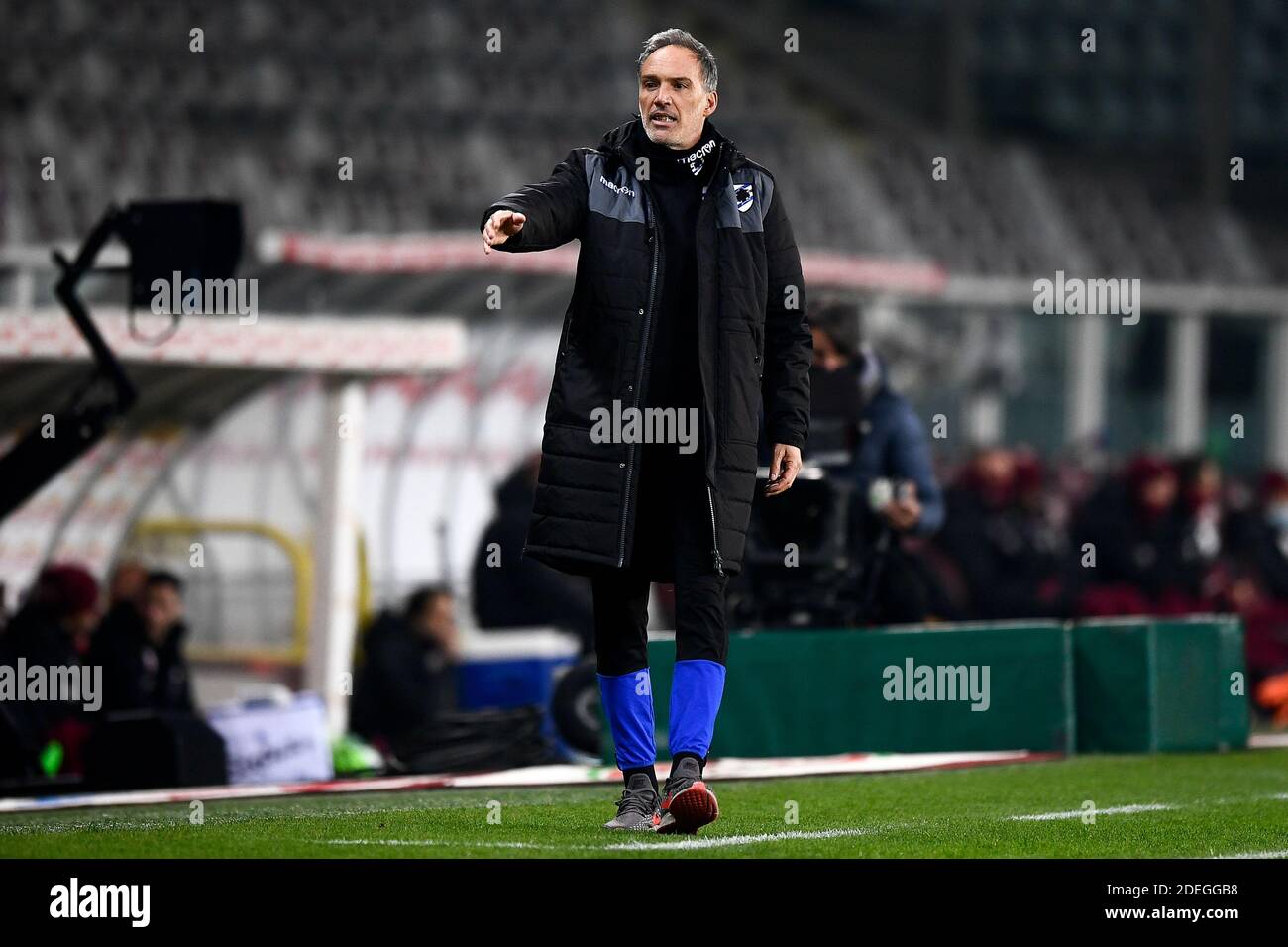 Torino, Italia - 30 novembre 2020: Paolo Benetti, assistente allenatore della UC Sampdoria, gesti durante la Serie A Football Match tra Torino FC e UC Sampdoria. La partita terminò il cravatta del 2-2. Credit: Nicolò campo/Alamy Live News Foto Stock