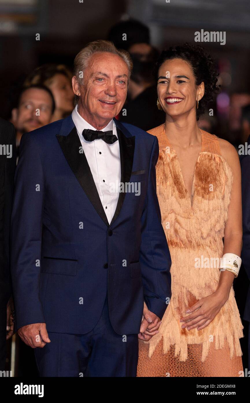 Barbara Colen e Udo Kier partecipano alla proiezione di 'Bacurau' durante il 72o Festival annuale del Cinema di Cannes il 15 maggio 2019 a Cannes, Francia. Foto di Lionel Hahn/ABACAPRESS.COM Foto Stock