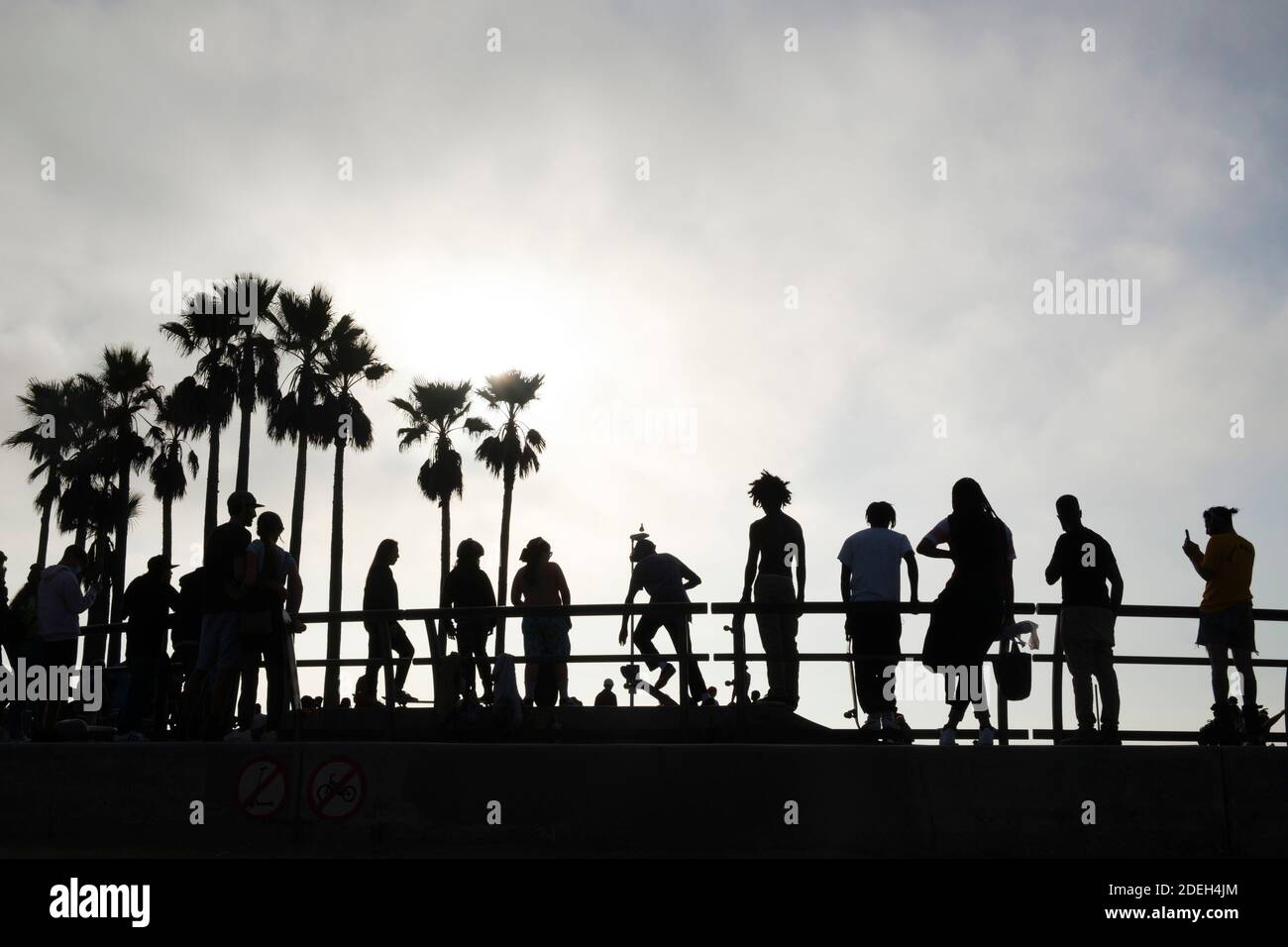 Skateboarders, Venice Beach, Los Angeles, California, Stati Uniti d'America Foto Stock