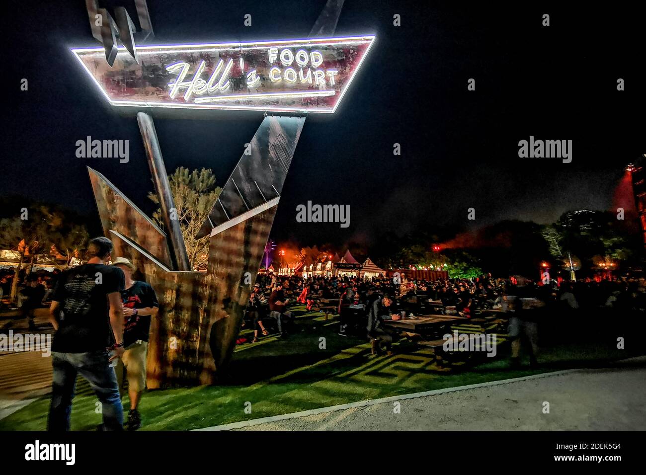 Atmosfera generale durante il festival all'aperto Hellfest il 23 giugno 2019 a Clisson, Francia Foto di Julien Reynaud/APS-Medias/ABACAPRESS.COM Foto Stock