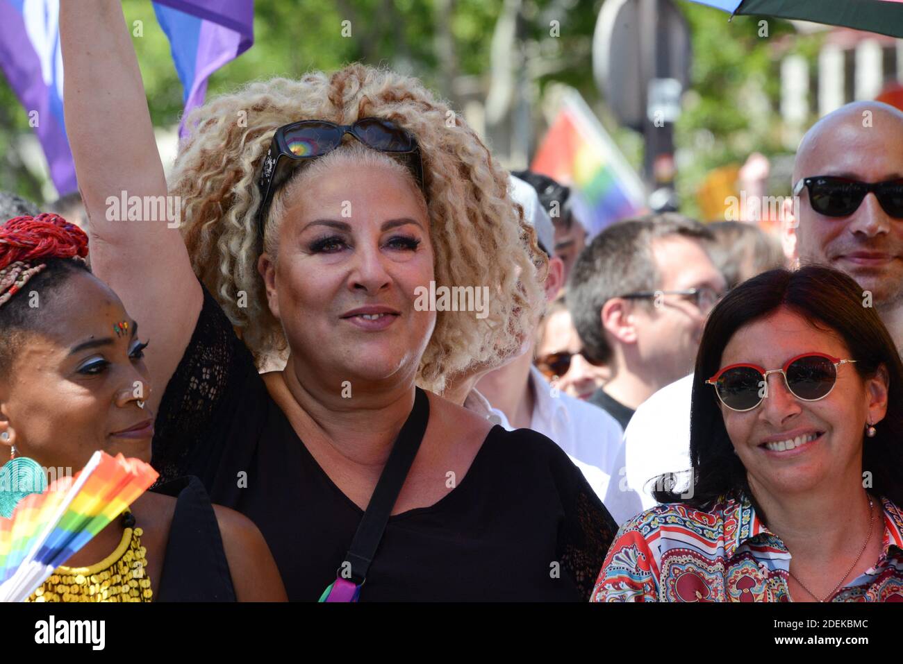 Marianne James e il Sindaco di Parigi, Anne Hidalgo frequentano la LGBTQI Pride/ Gay Pride marzo 2019 a Parigi, Francia, il 29 giugno 2019. Foto di Albert Bouxou/Avenir Pictures/ABACAPRESS.COM Foto Stock