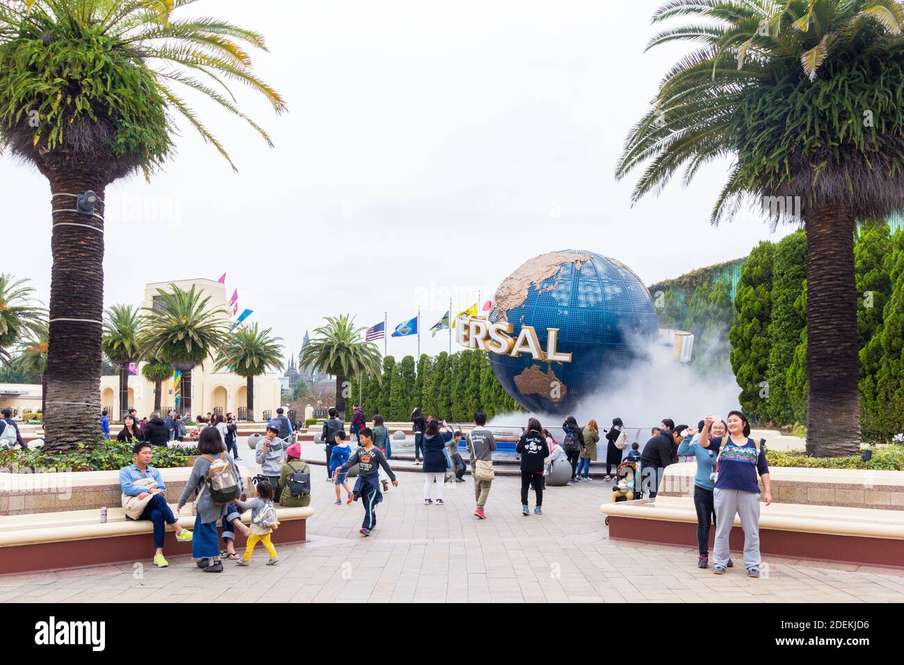Visitatori del parco a tema Universal Studios di Osaka, Giappone Foto Stock