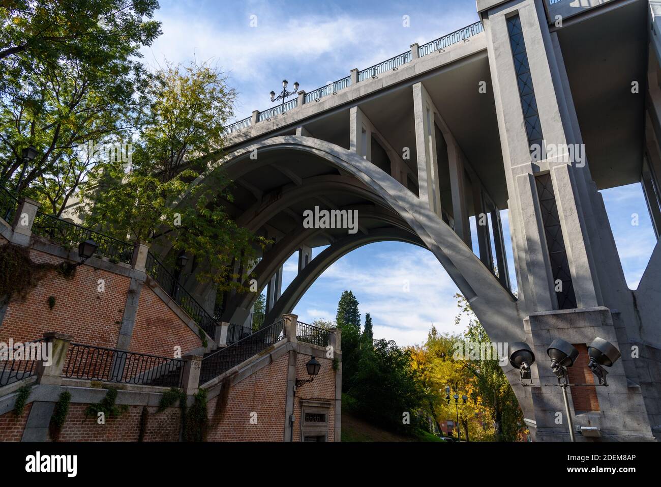 Segovia Viadotto di Madrid. La struttura era sempre stata un luogo che molte persone hanno scelto di suicidarsi Foto Stock