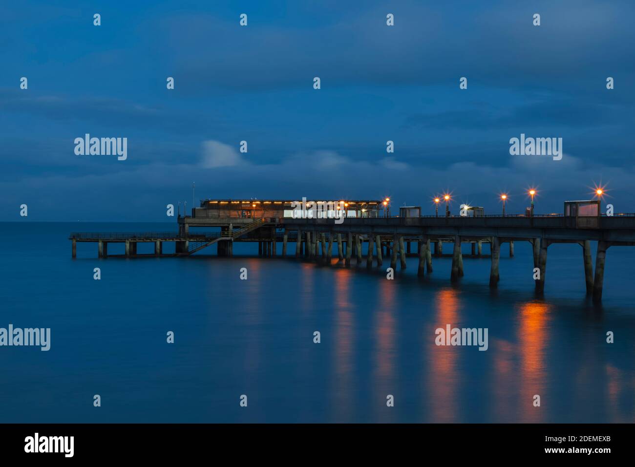 Inghilterra, Kent, trattare, trattare Pier Foto Stock