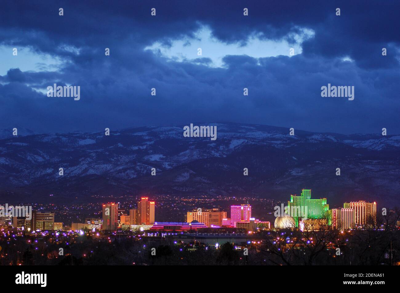 Stati Uniti, Nevada, Contea di Washoe, Reno, centro e Sierra Nevada Foto Stock
