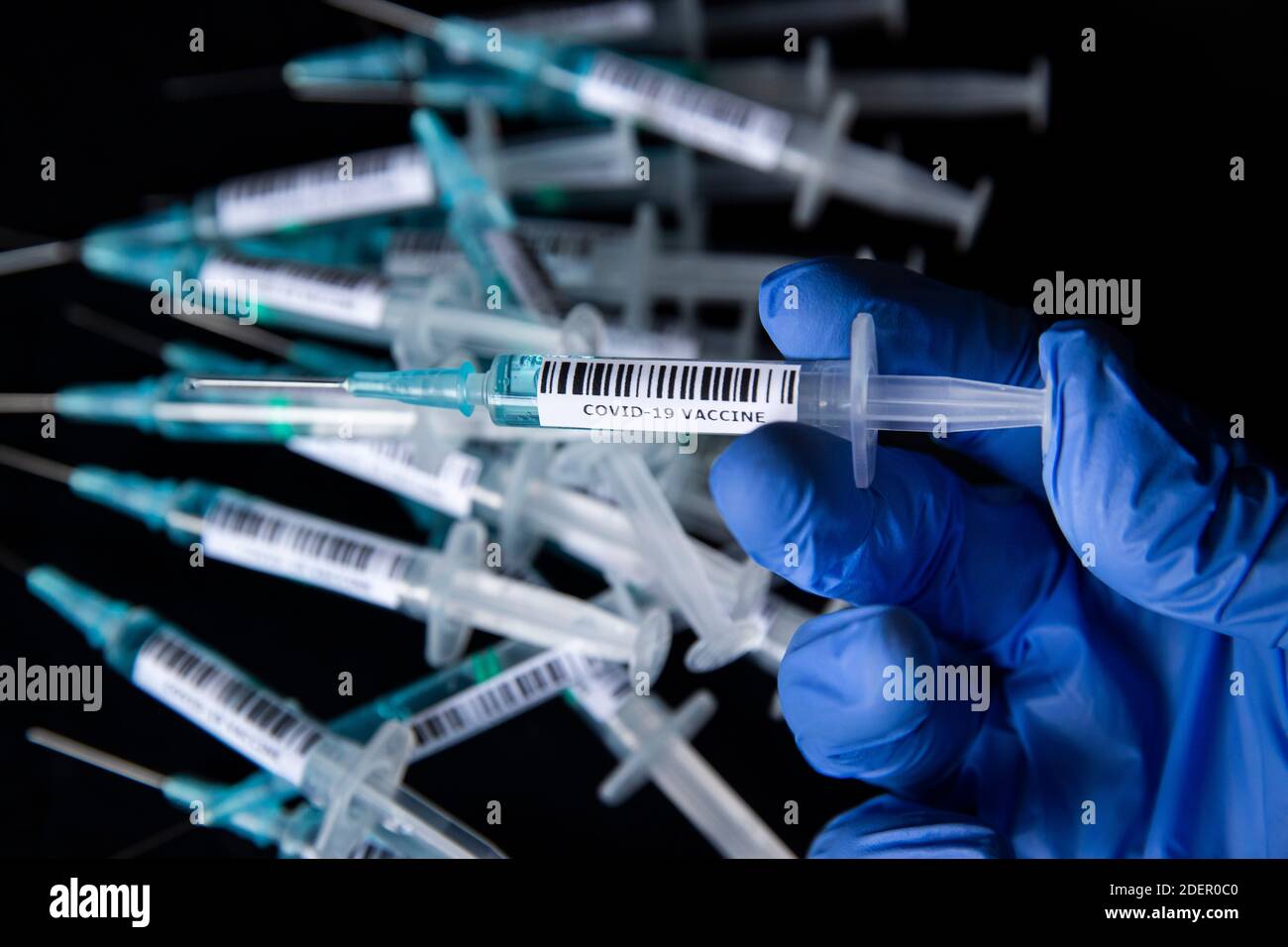 L'Aia, Paesi Bassi. 01 dicembre 2020. Illustrazione di Corona Vaccin, 30 novembre 2020. Credit: Patrick van Katwijk/ |/dpa/Alamy Live News Foto Stock