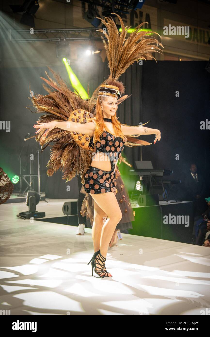 Un modello durante la pista Salon Du Chocolat del 29 ottobre 2019 a Parigi, Francia. Foto di Ashkan Noroozkhani/ABACAPRESS.COM Foto Stock