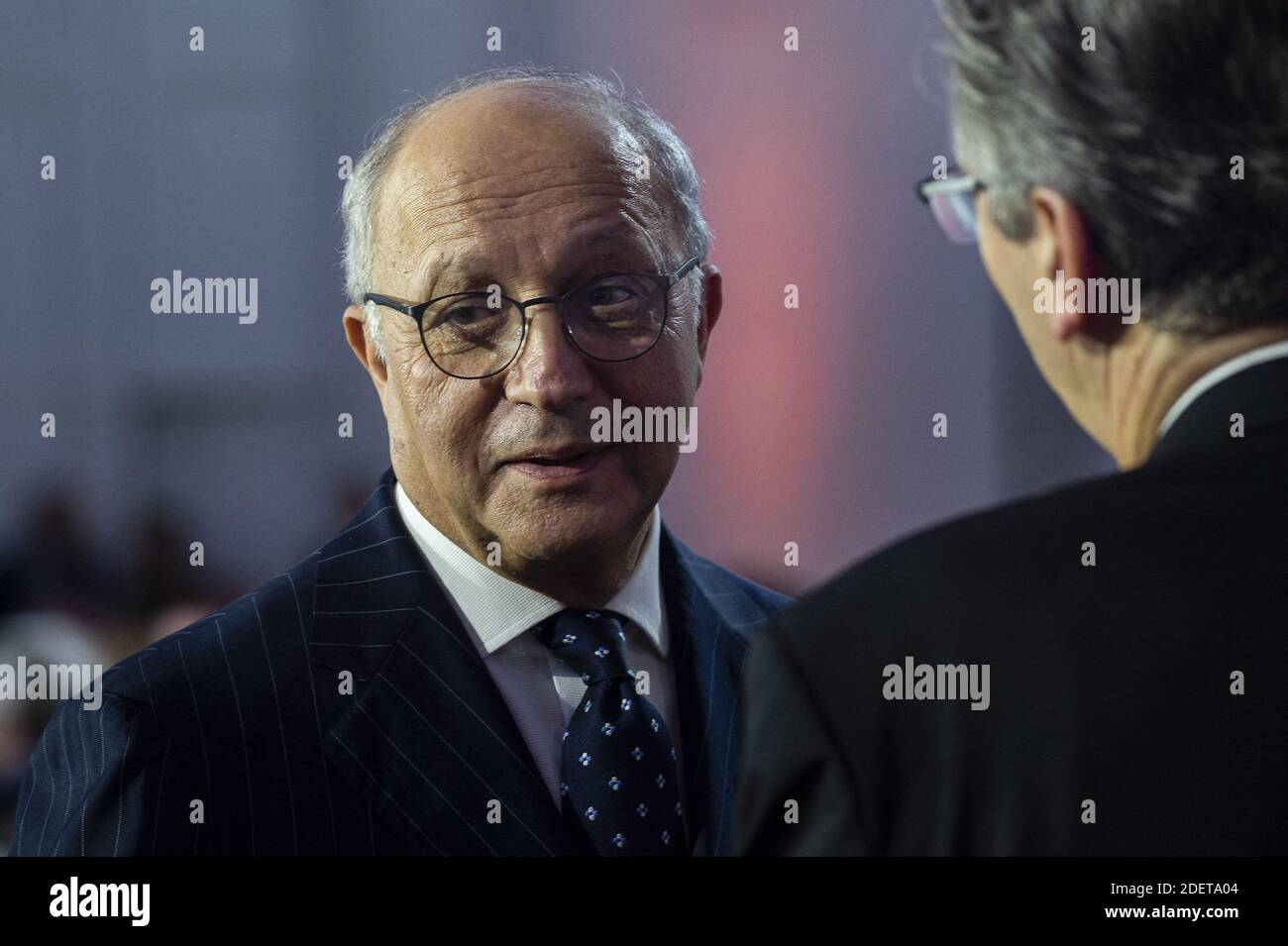 Laurent Fabius durante la cerimonia che ha celebrato l'ottantesimo anniversario del Centro nazionale francese di ricerca scientifica (CNRS) al Palais de la Decouverte di Parigi, Francia, 26 novembre 2019. Foto di Eliot Blondt/ABACAPRESS.COM Foto Stock