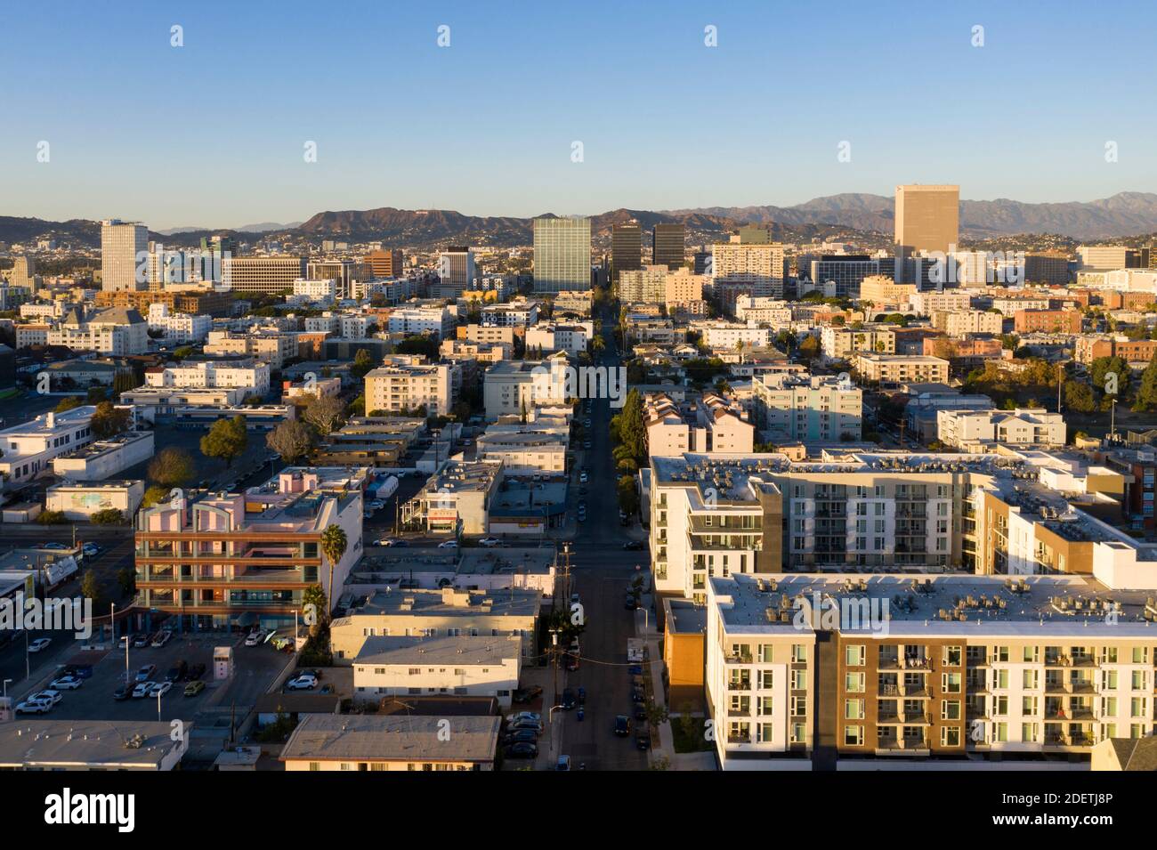 Vista aerea di Koreatown guardando a nord attraverso Los Angeles Foto Stock