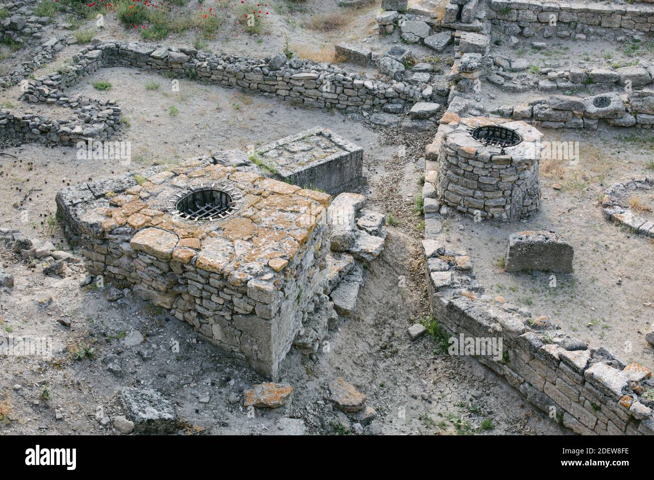 Troia. Vista sulla città di Troy. Rovine storiche e strutture in rovina. Foto Stock