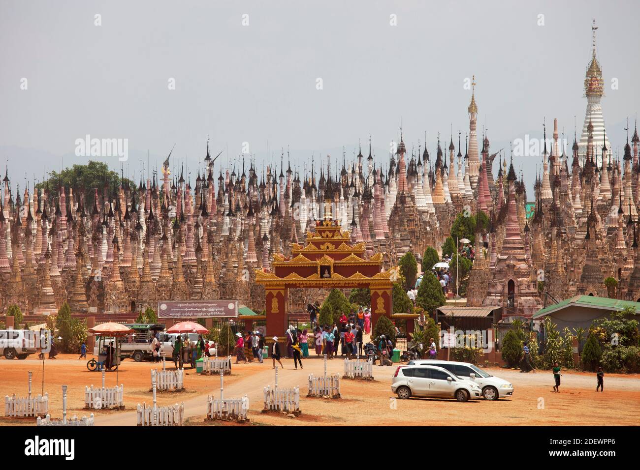 Stupa di Kakku, area del lago di Inle, stato di Shan, Myanmar, Asia Foto Stock