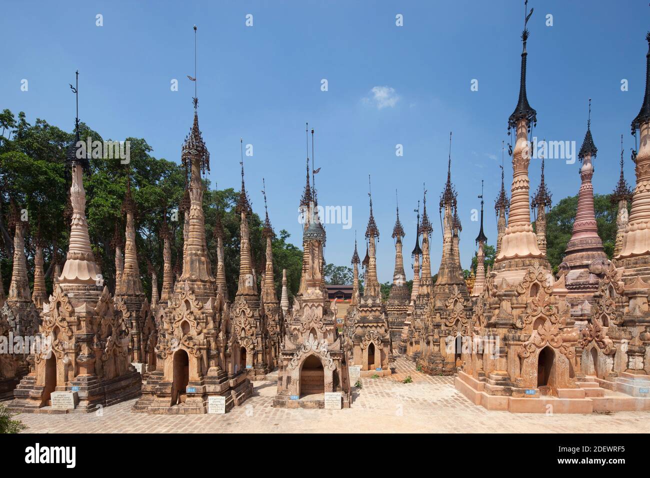 Stupa di Kakku, area del lago di Inle, stato di Shan, Myanmar, Asia Foto Stock