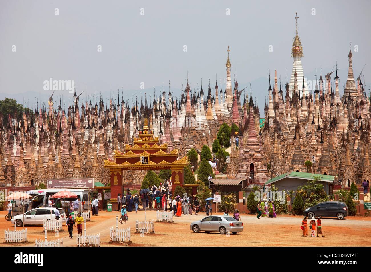 Stupa di Kakku, area del lago di Inle, stato di Shan, Myanmar, Asia Foto Stock
