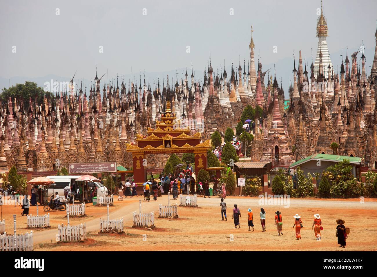 Stupa di Kakku, area del lago di Inle, stato di Shan, Myanmar, Asia Foto Stock