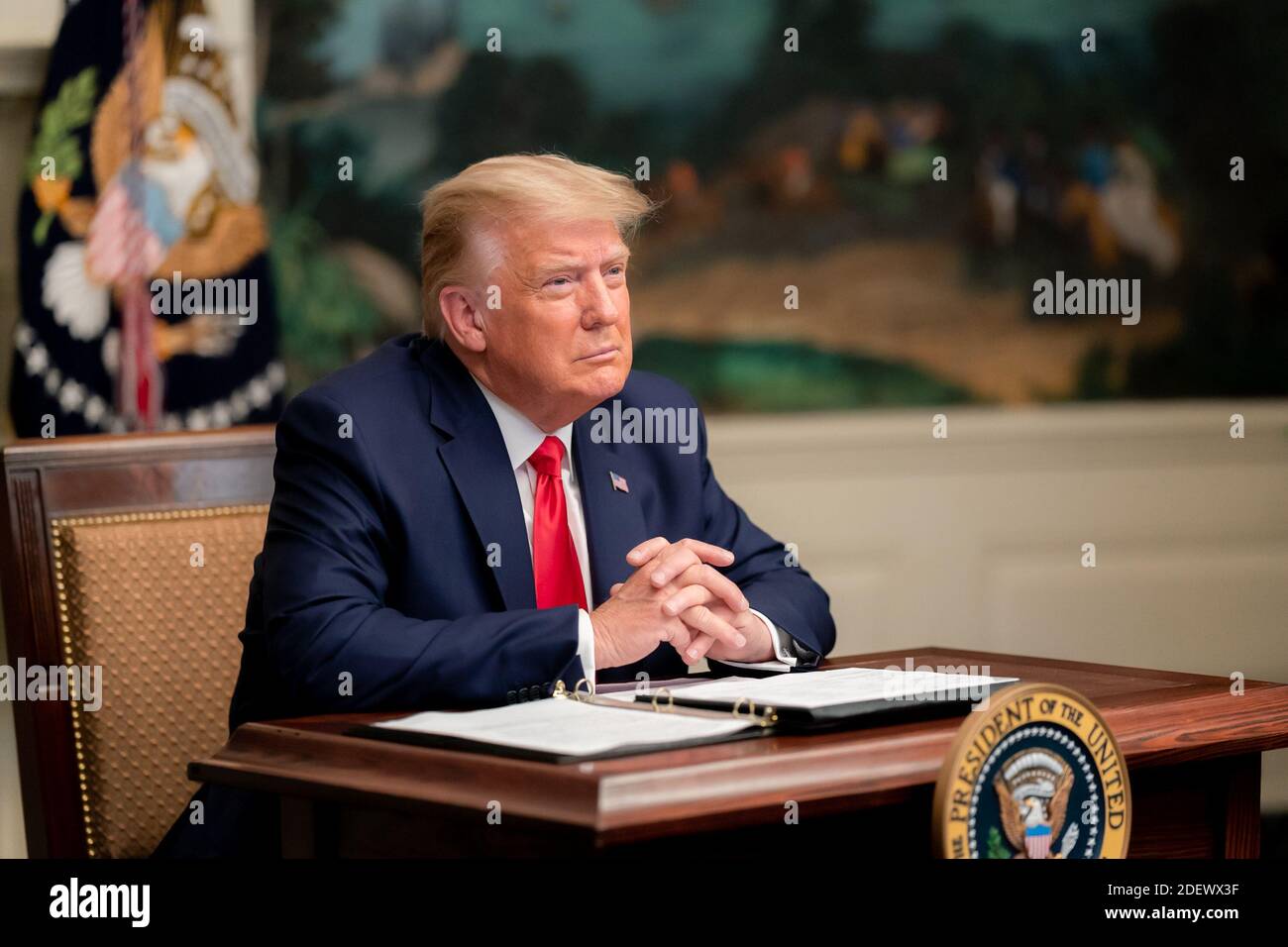 WASHINGTON DC, USA - 26 novembre 2020 - il presidente Donald J. Trump parla con il personale militare giovedì 26 novembre 2020, durante un Ringravino Foto Stock