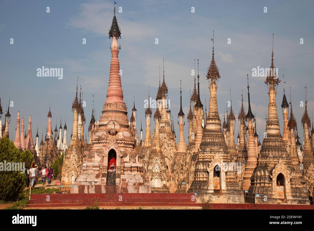 Stupa di Kakku, area del lago di Inle, stato di Shan, Myanmar, Asia Foto Stock