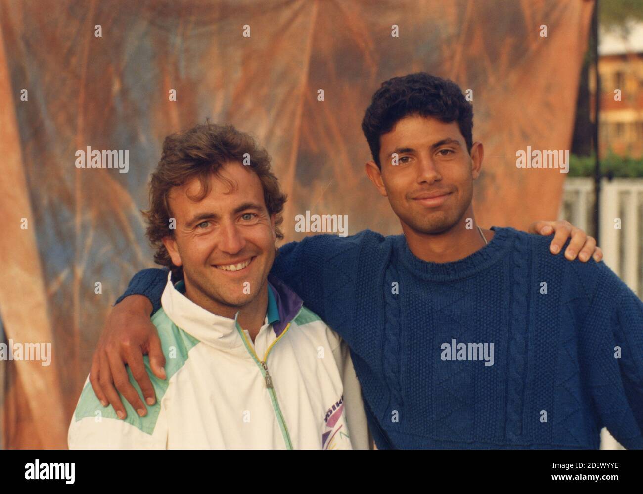 Tennista egiziano Tamer El Sawy (a destra), anni '90 Foto Stock