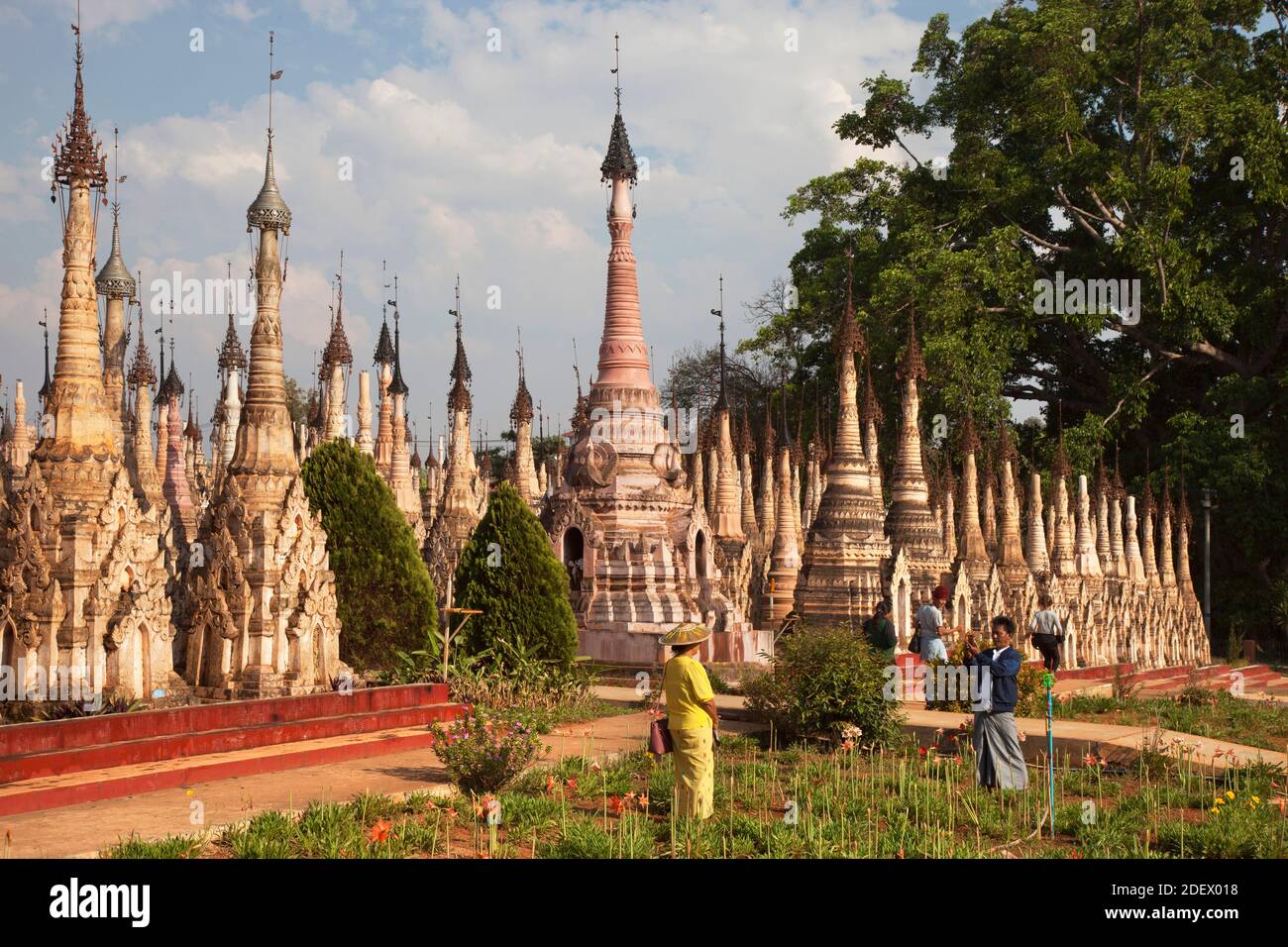 Stupa di Kakku, area del lago di Inle, stato di Shan, Myanmar, Asia Foto Stock