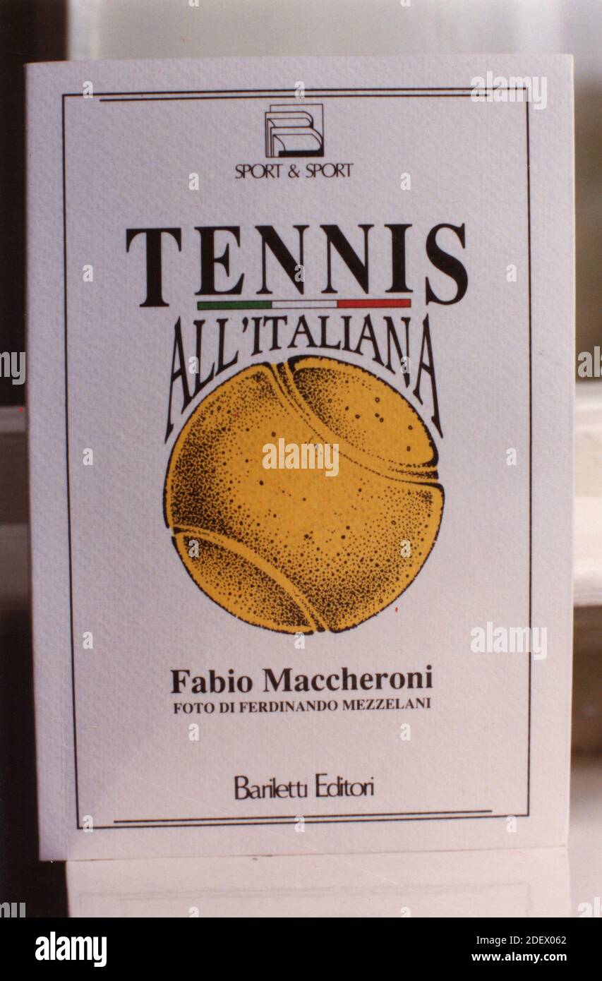 Copertina del libro Tennis all'italiana, di Fabio Maccheroni, anni '90 Foto Stock