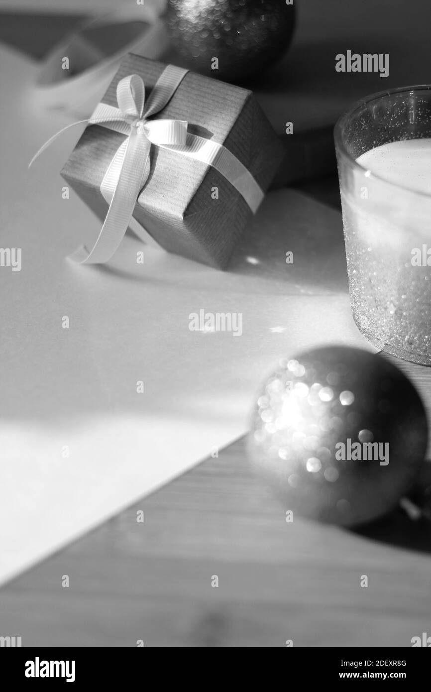 Elegante sfondo di Natale bianco e nero. Foto Stock