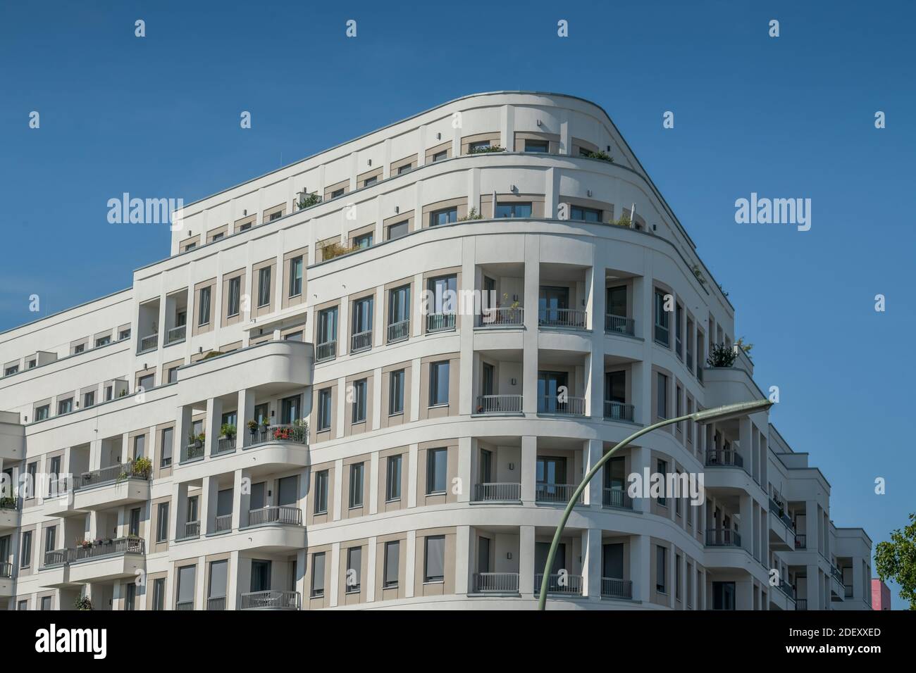 Neubau 'Carré Voltaire' Else-Lasker-Schüler-Straße / Kurfürstenstraße, Schöneberg, Tempelhof-Schöneberg, Berlino, Germania Foto Stock