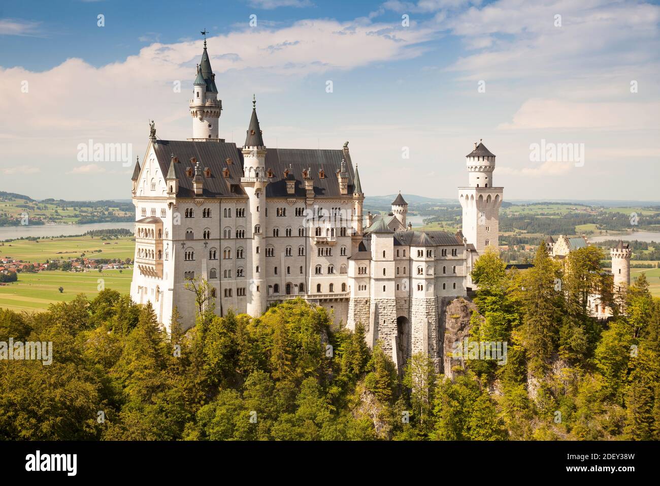 Castello di Neuschwanstein, Schwangau, Alpi Bavaresi, Allgäu, Svevia, Baviera, Germania, Europa Foto Stock