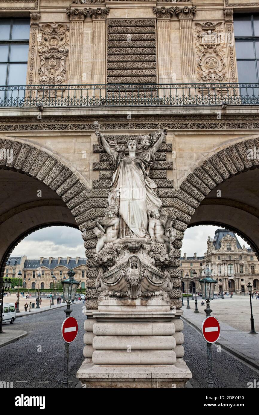 Museo del Louvre, Place du Carrousel, 1° Arrondissement, Parigi, Ile-de-France, Francia Foto Stock