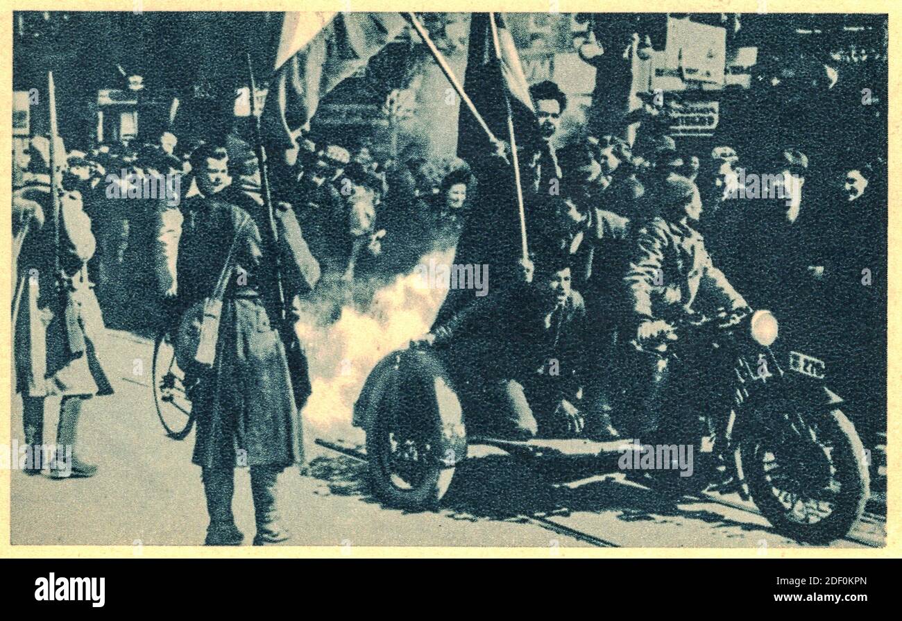 Disordini di strada contro l'occupazione dei tedeschi, i tedeschi occuparono SIP sul Danubio nella notte dal 5 al 6 aprile 1941 Foto Stock