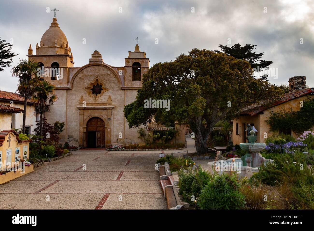 Carmel Mission Basilica Museum Grounds in California Foto Stock
