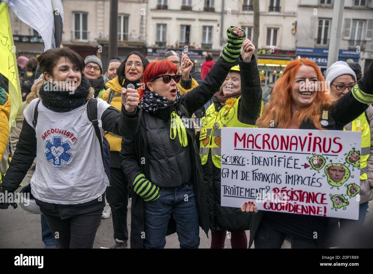 Atto 63 della protesta Yellow Vests a Parigi, Francia, il 25 gennaio 2020. I manifestanti si riuniscono all'inizio di Faidherbe Chaligny per unirsi a Villiers, prendono Boulevard Saint-Antoine, Avenue Parmentier, Place du Colonel Fabien, Rue Louis Blanc, Rue Lafayette, Boulevard Magenta, Boulevard de Clichy, Boulevard des Batignolles. Foto di Denis Prezat/Avenir Pictures/ABACAPRESS.COM Foto Stock