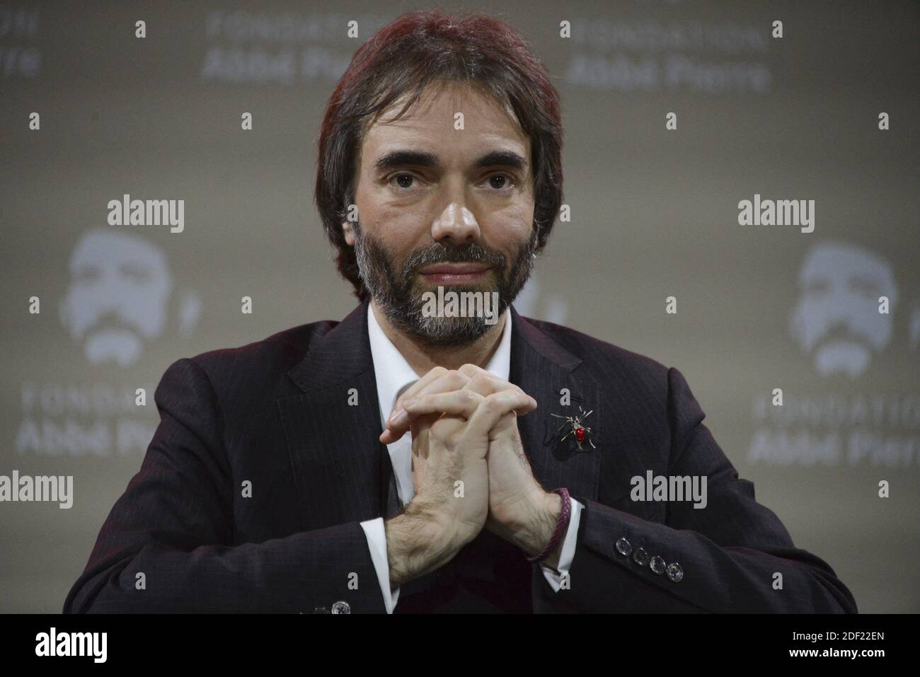 Il 31 gennaio 2020, Cedric Villani, candidato matematico e cittadino di Parigi, partecipa a un dibattito a seguito di un rapporto della Fondazione Abbe Pierre sulle condizioni di alloggi di scarsa qualità, a la Defense, vicino a Parigi, Francia. Foto di Georges Darmon/Avenir Pictures/ABACAPRESS.COM Foto Stock