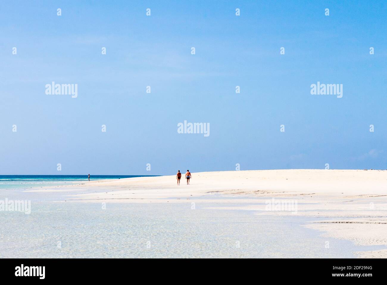 La serena spiaggia di sabbia bianca di sta Fe a Bantayan Island, Cebu, Filippine Foto Stock