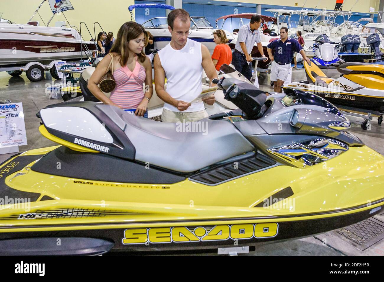 Miami Beach Florida,Miami Beach Convention Center,centro,South Florida Boat Show mostre nautiche espositori promozione, nuovi modelli mostra sa Foto Stock